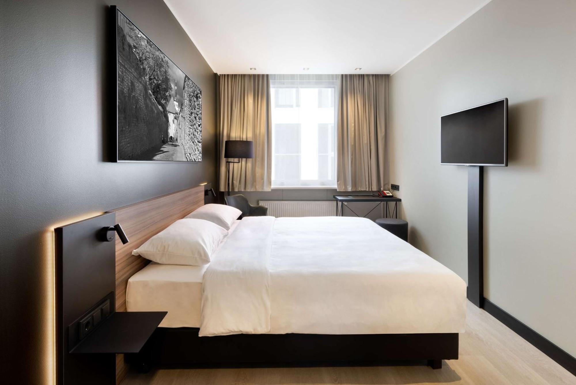 Park Inn By Radisson Central Tallinn Ngoại thất bức ảnh