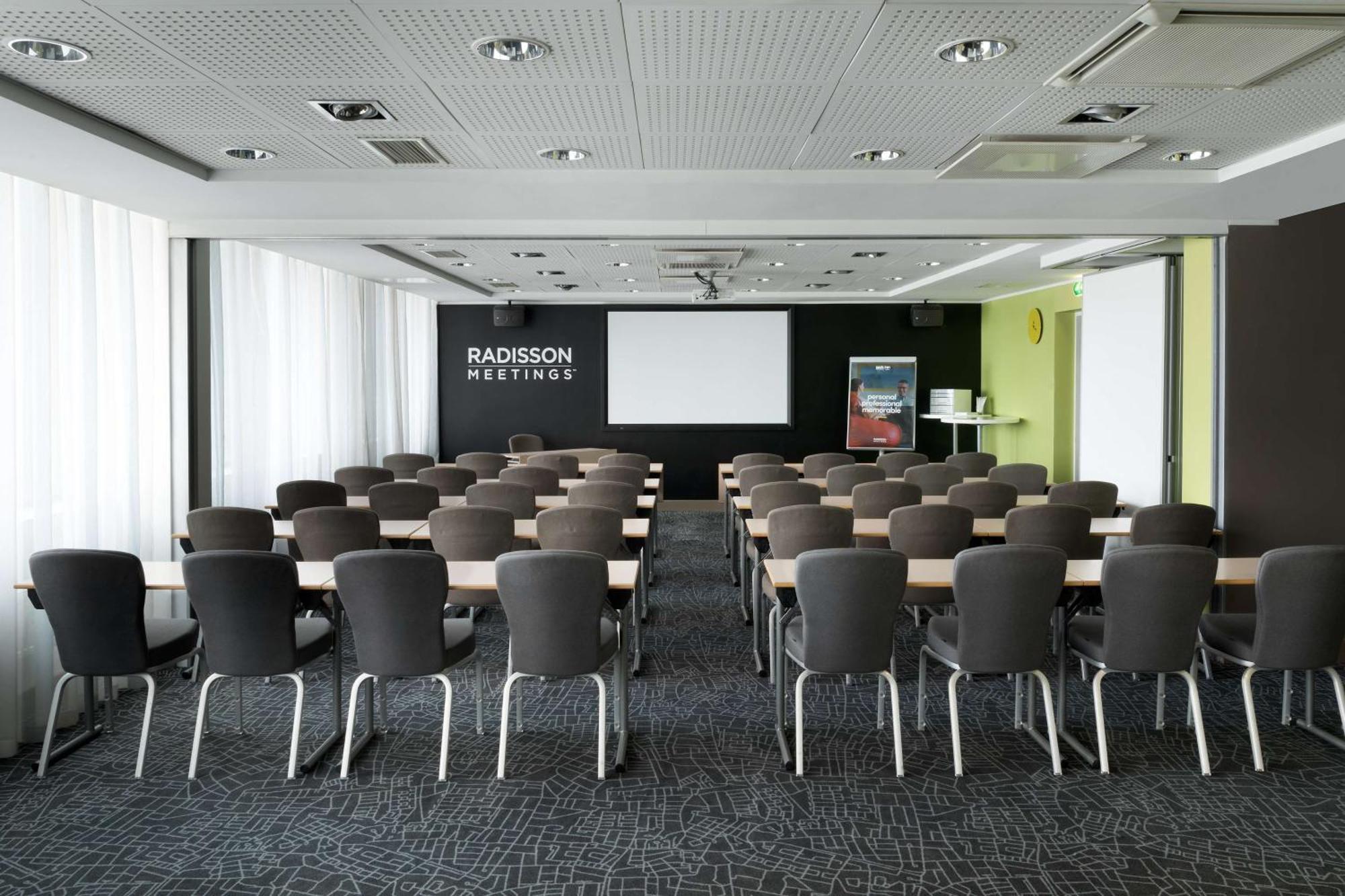 Park Inn By Radisson Central Tallinn Ngoại thất bức ảnh