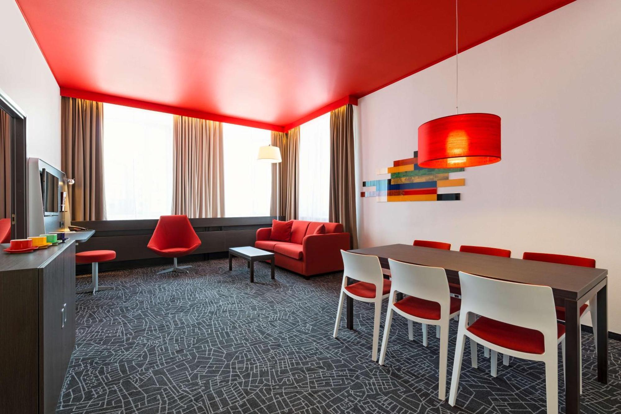 Park Inn By Radisson Central Tallinn Ngoại thất bức ảnh