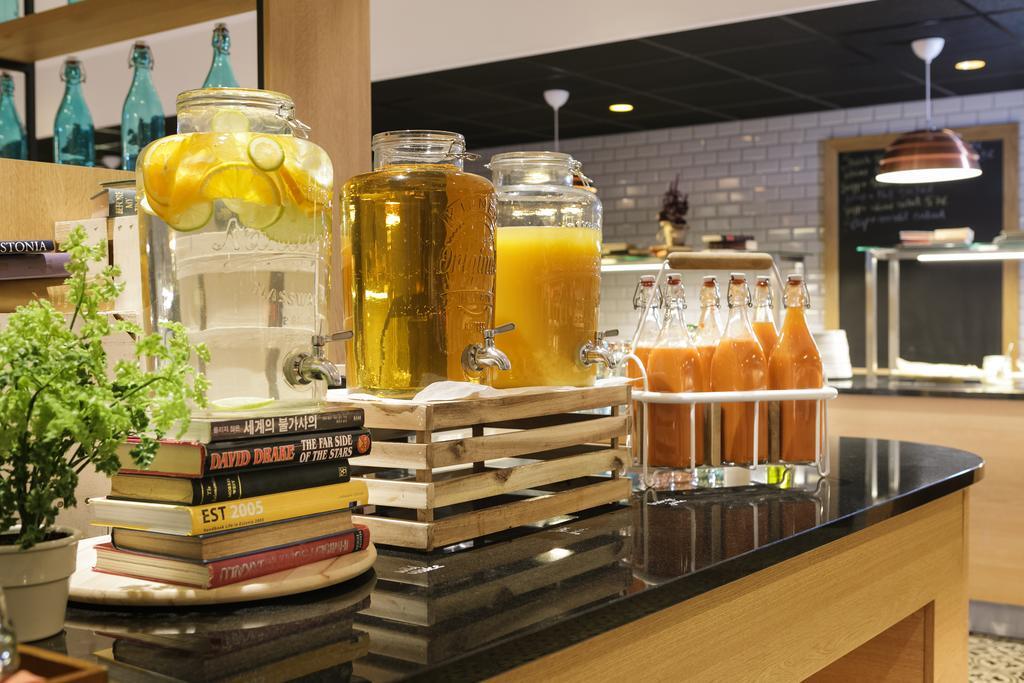 Park Inn By Radisson Central Tallinn Ngoại thất bức ảnh